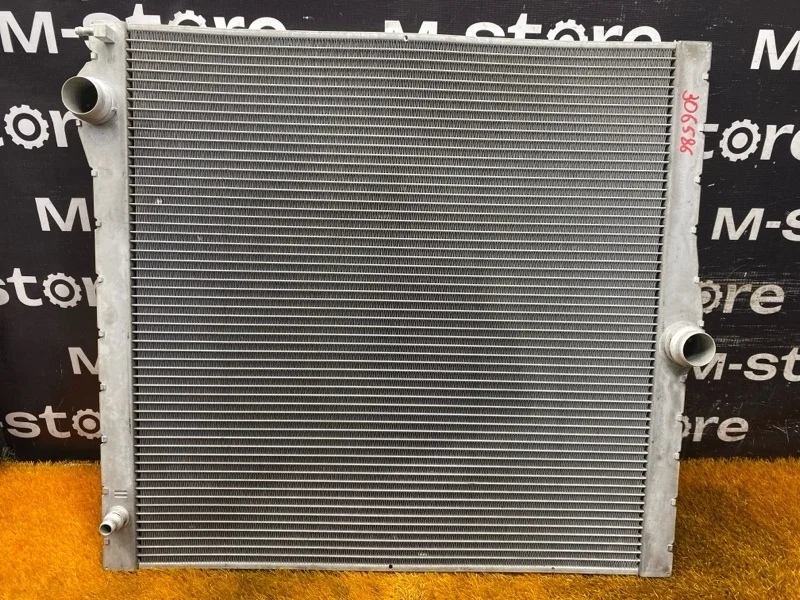 Радиатор ДВС Bmw X5 2007 17117585036 E70 N52B30AF