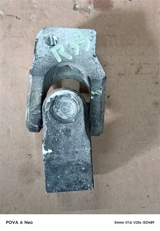 Карданчик рулевой Volvo XC90 2007 30741476 D5244T4