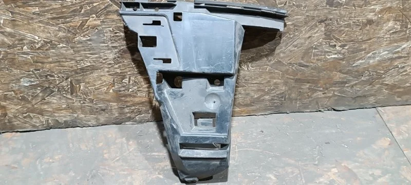 Кронштейн бампера Volvo XC70 2005 SZ