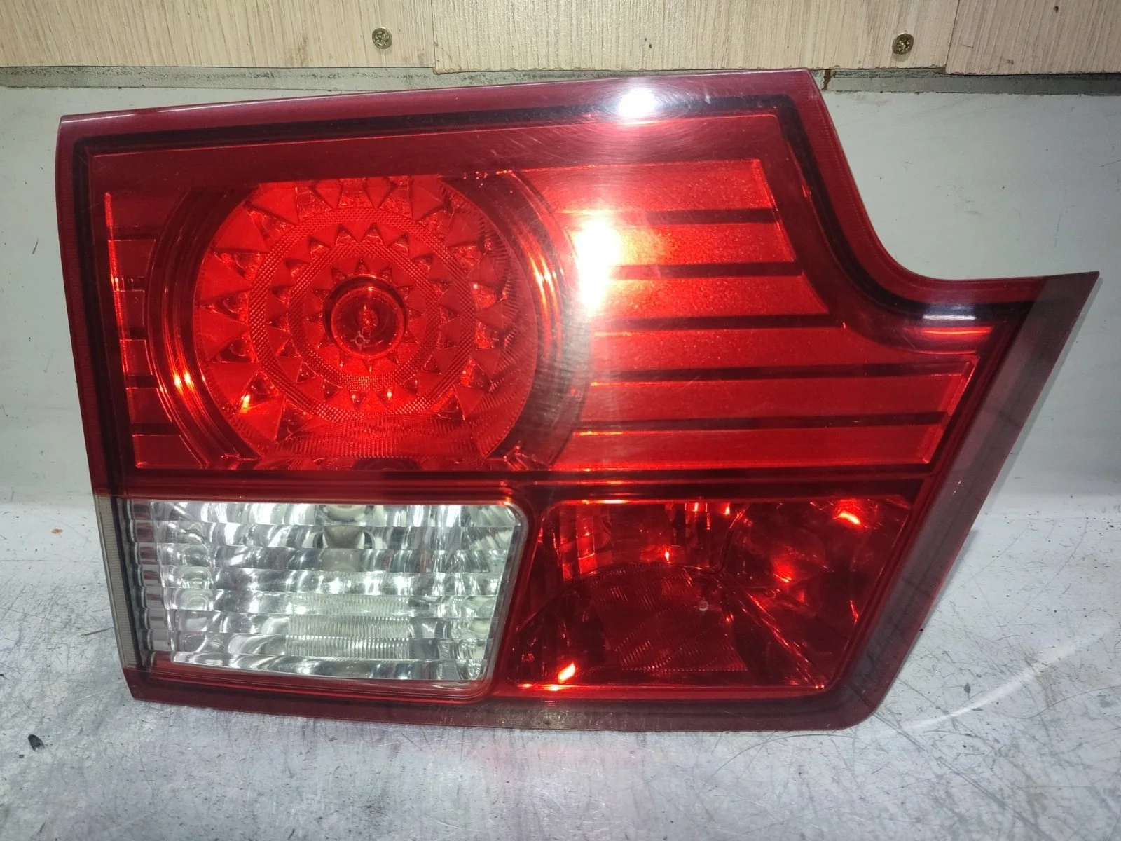 Фонарь SsangYong Kyron 2008 D130