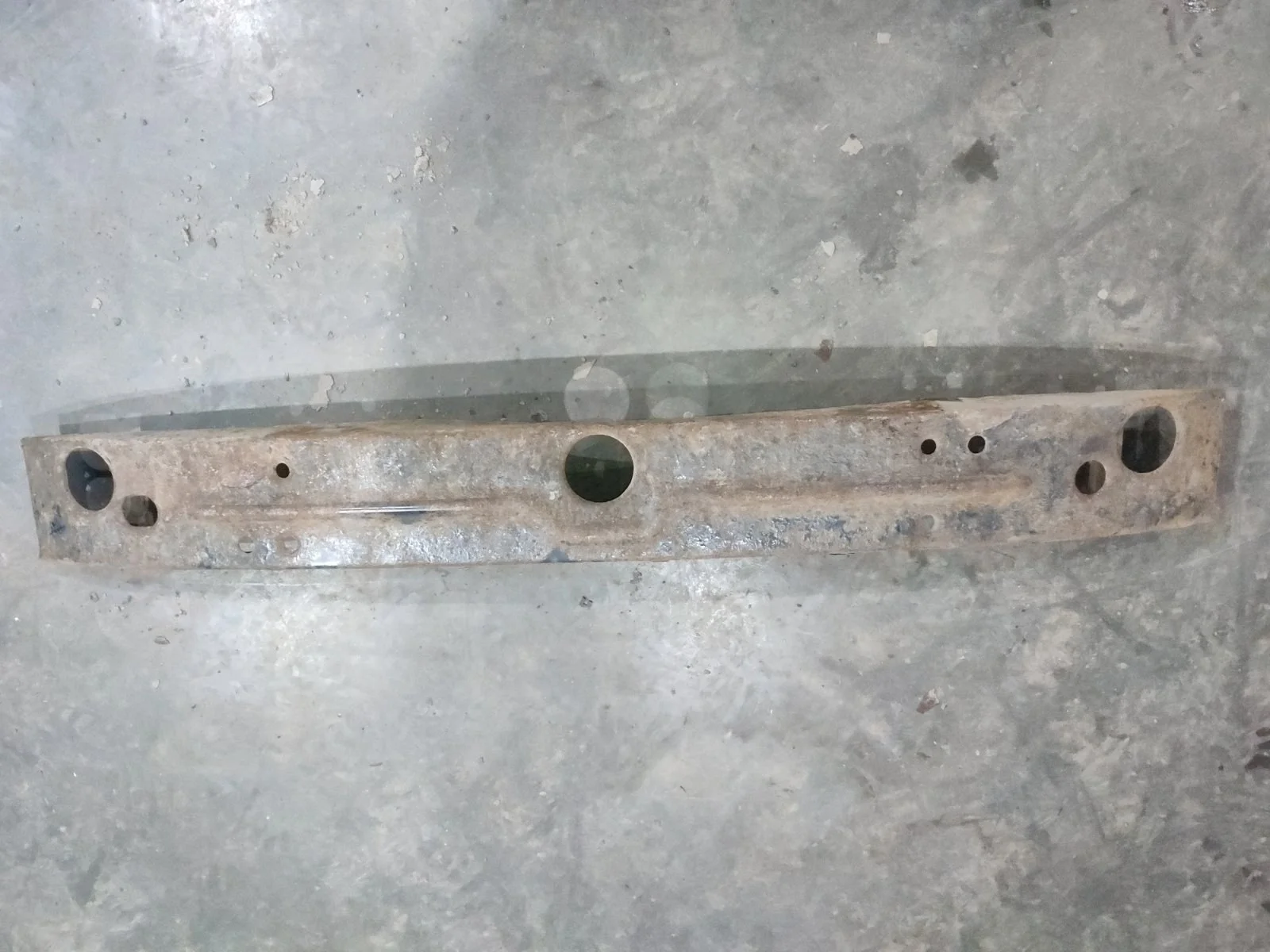 Усилитель бампера SsangYong Kyron 2008 D130