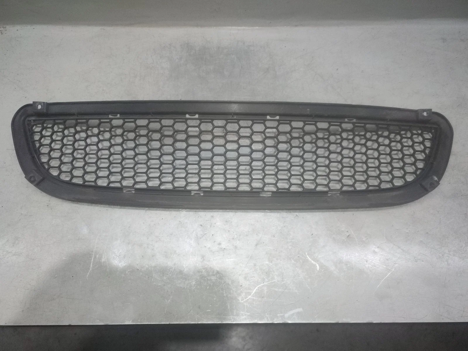 Решетка бампера SsangYong Kyron 2009 D130