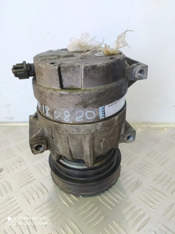 Компрессор кондиционера RENAULT MEGANE 1997-2003 8200024397