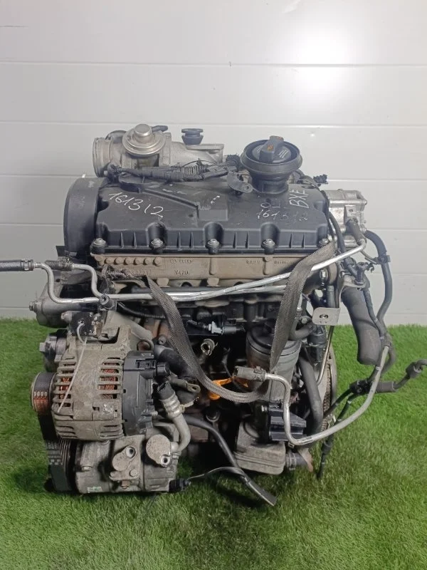 Двигатель Volkswagen Touran 2009 BXE BXE