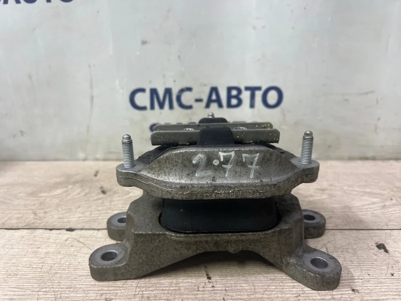 Опора АКПП Audi A5 2012-2015 8K0399151DB 8K 2.0T