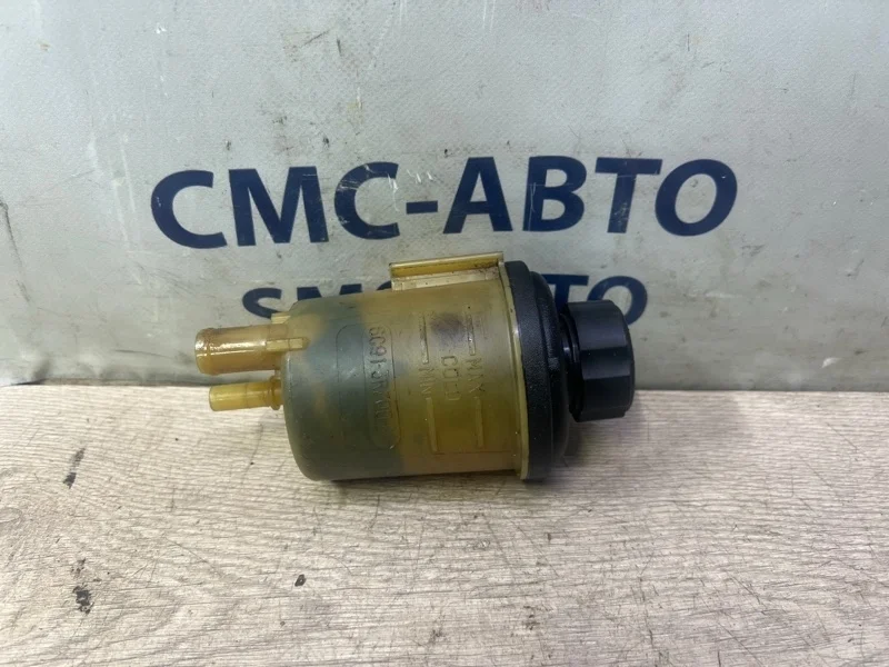 Бачок ГУР Volvo XC70 30680756 ХС70 3.2