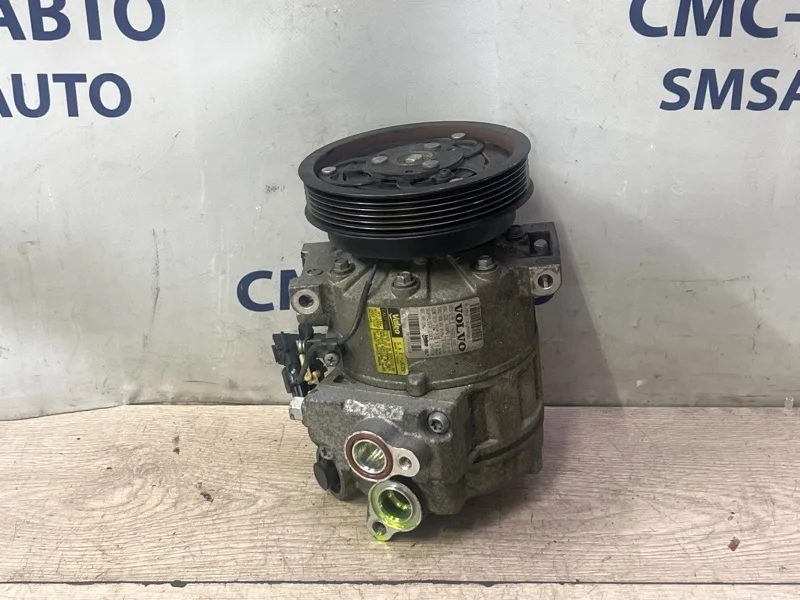 Компрессор кондиционера Volvo XC70 36002103 ХС70 3.2