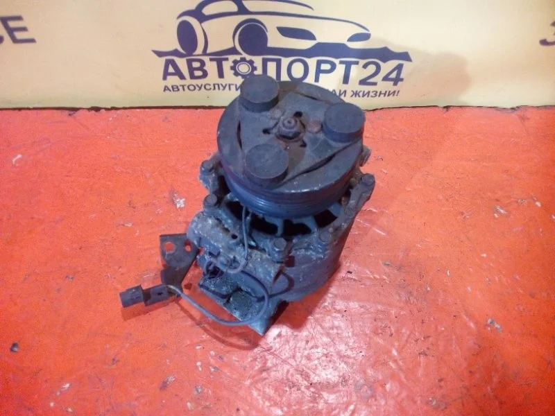 Компрессор кондиционера MITSUBISHI LANCER 2003-2007 MN185570 1.6