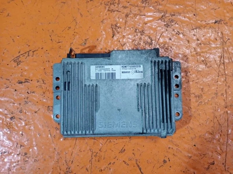 Блок управления двигателем RENAULT MEGANE 1997-2003 7700105979 1.6 8V K7M