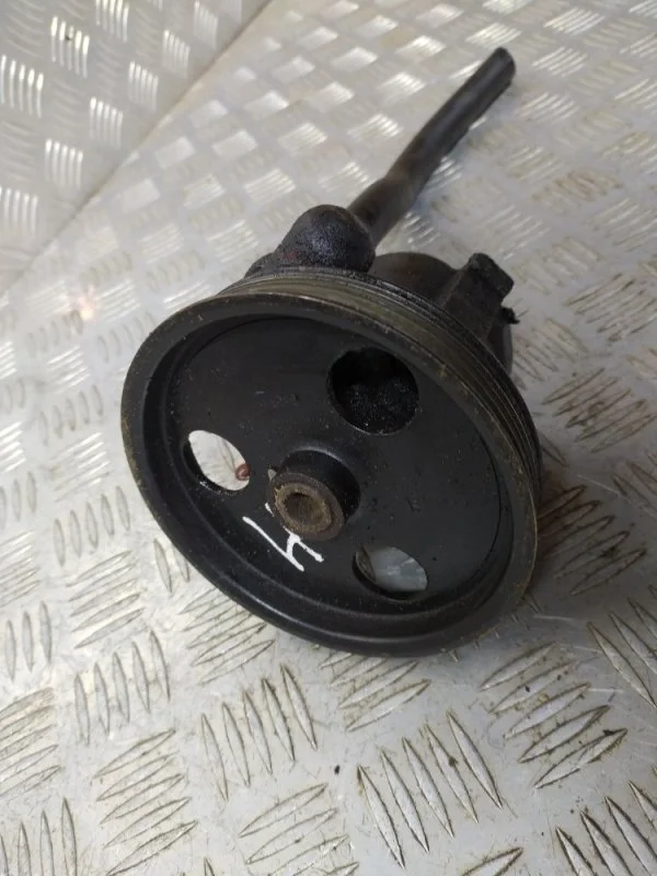 Насос гидроусилителя руля RENAULT SYMBOL 2001- 2008 8200888505