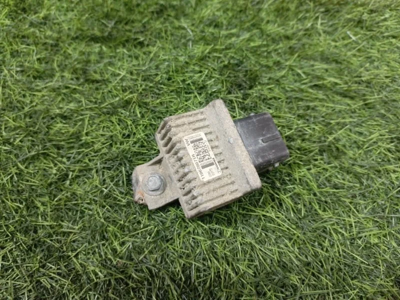 Реле свечей накала RENAULT DUSTER 2015-2020 110678071R K9K