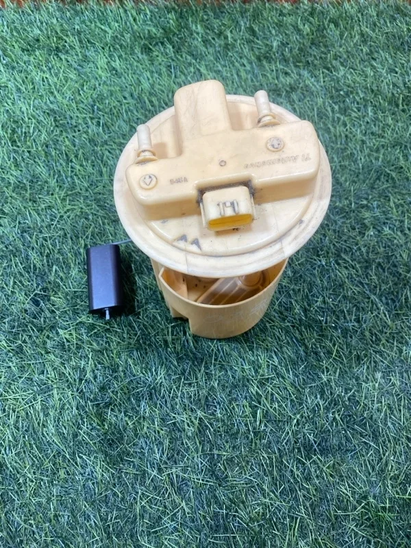 Датчик уровня топлива RENAULT DUSTER 2015-2020 172021477R K9K