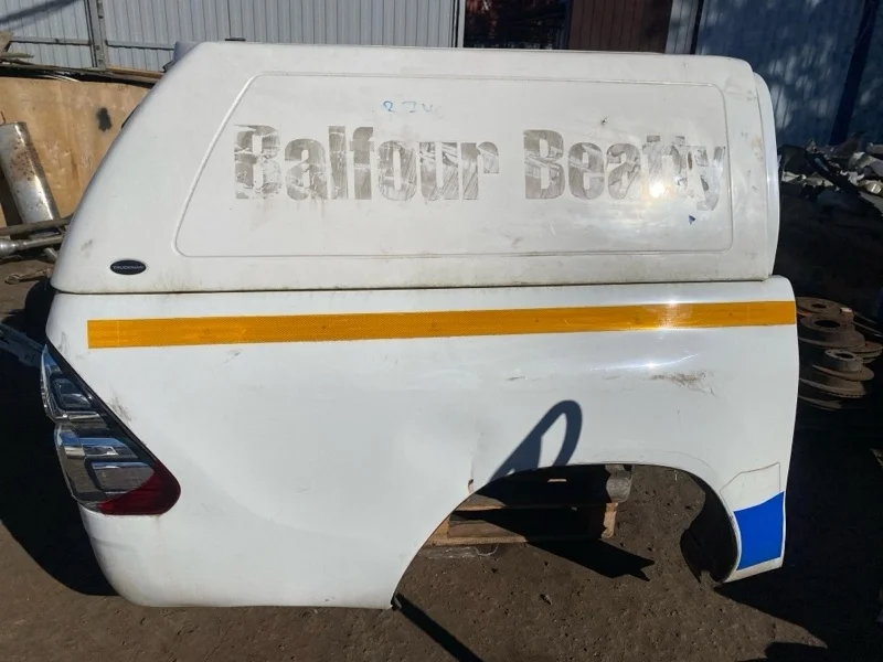 Задняя часть кузова (тазик) Toyota Hilux (2015-2021) 2022 65816KK030 ПИКАП 2.4 D 2GDFTV