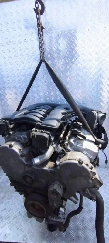 Двигатель Chrysler 300C (2004-2011) 2004 EGG 3.5 I EGG