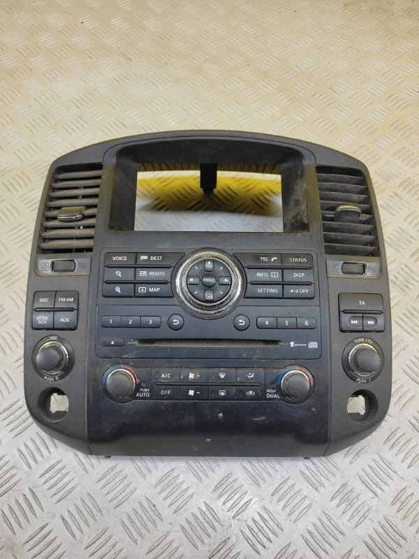 Магнитола Nissan Navara (D40) 2004-2015 2012 280915X00D 2.5 D YD25DDTI