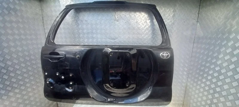 Крышка багажника (дверь 3-5) Toyota Land Cruiser Prado 120 (2002-2009) 2004 670056A800 4.0 I 1GRFE