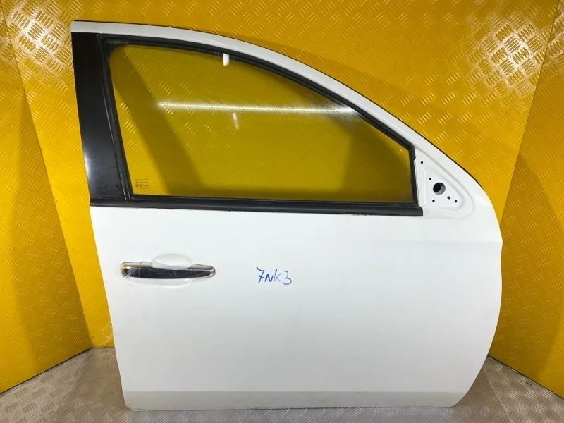 Дверь передняя правая Mitsubishi L200 (2015-2022) 2018 5700B852 2.4 D 4N15