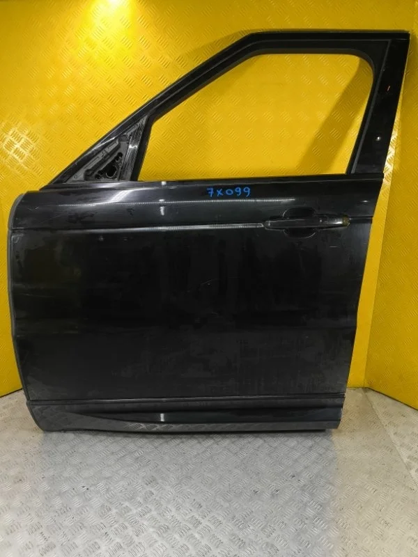 Дверь передняя левая Land Rover Range Rover Sport II (2013-2022) 2016 LR044227 3.0 D SDV6
