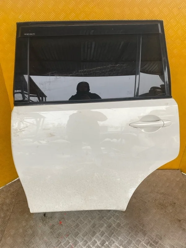 Дверь задняя левая Infiniti Qx80 (2013-2020) 2014 H210A1LAMA 5.6 I VK56VD