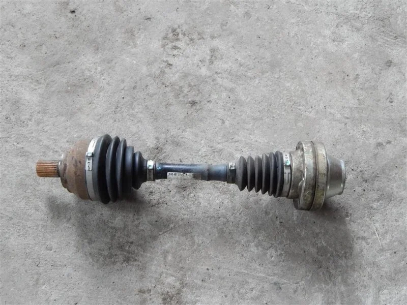 Полуось передняя левая (приводной вал, ШРУС) Volkswagen Amarok (2010-2016) 2018 2K0407271E ПИКАП 3.0 D V6