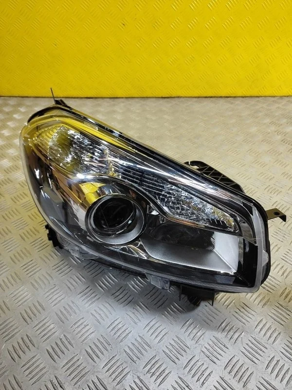 Фара правая Nissan Qashqai (J10) 2006-2013 2011 26010BR00B