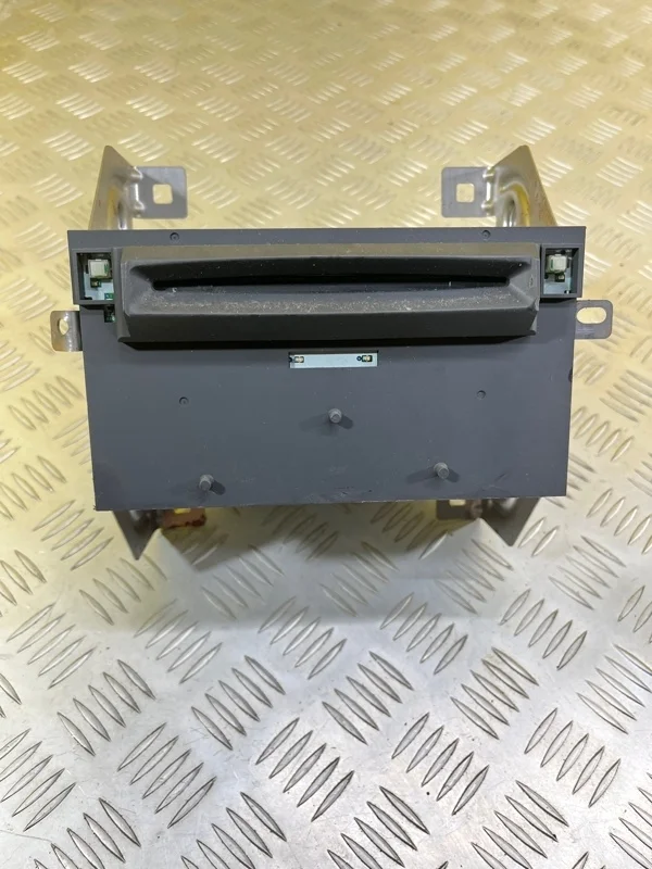 CD-Чейнджер Nissan Pathfinder (R51M) 2004-2013 2009 28185EB600 ВНЕДОРОЖНИК 2.5 D YD25DDTI