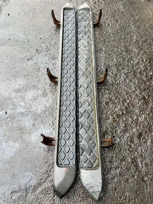 Подножка Nissan Pathfinder (R51M) 2004-2013 2006 96101EA500 ВНЕДОРОЖНИК 2.5 D YD25