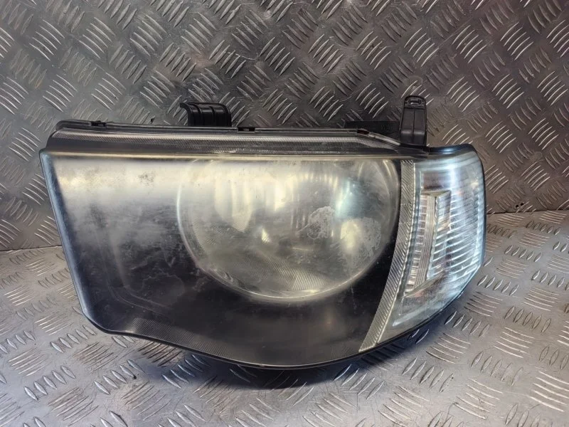 Фара левая Mitsubishi L200 (2006-2015) 2012 8301B461 2.5 D 4D56