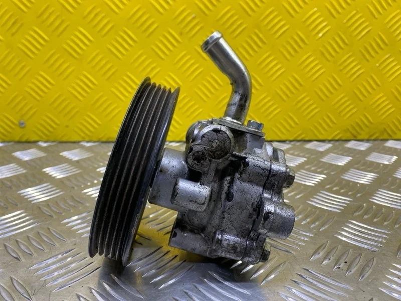 Насос гидроусилителя руля Mitsubishi L200 (2015-2022) 2019 4450A238 ПИКАП 2.4 D 4N15