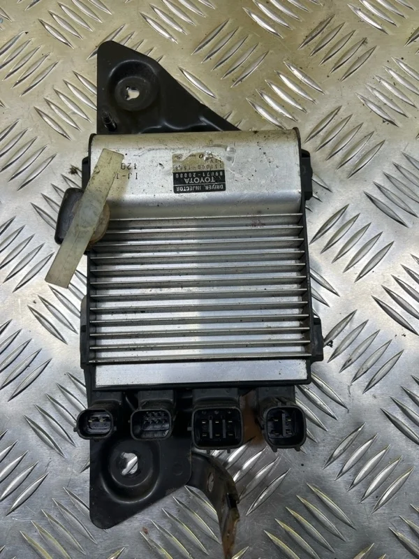 Блок управления форсунками Toyota Rav 4 (CA40) (2012-2019) 2013 8987120080 2.0 D 1ADFTV