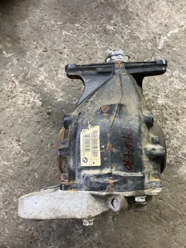 Редуктор заднего моста BMW X5 E70 (2006—2013) 2013 33107590912 3.0 D N57