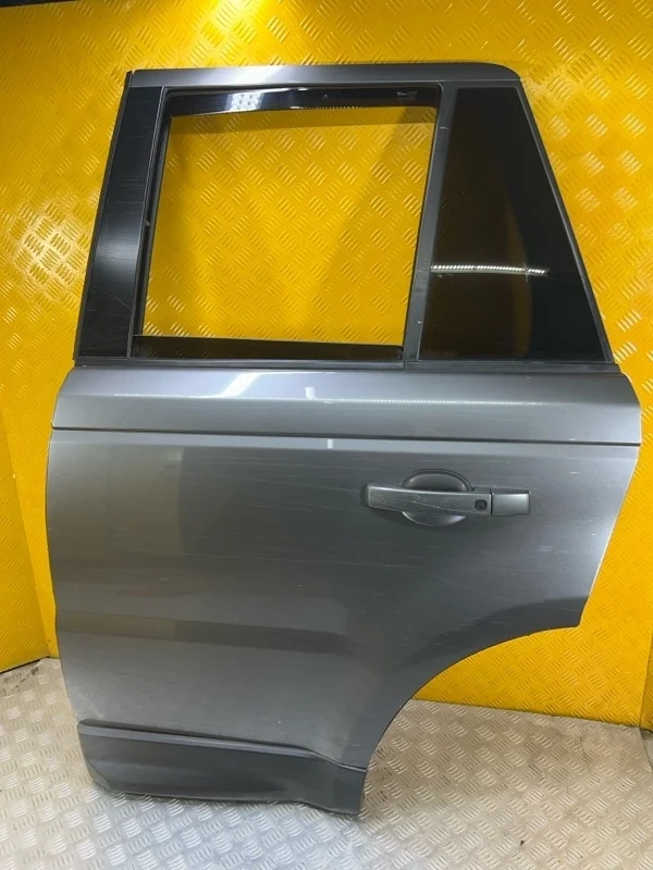 Дверь задняя левая Land Rover Range Rover Sport I 2005-2013 2010 BFA790090 3.0 D SDV6