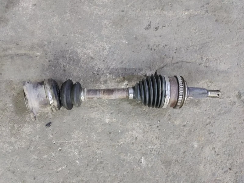 Полуось передняя правая (приводной вал, ШРУС) Mitsubishi L200 (2015-2022) 2021 3815A586 ПИКАП 2.4 D 4N15