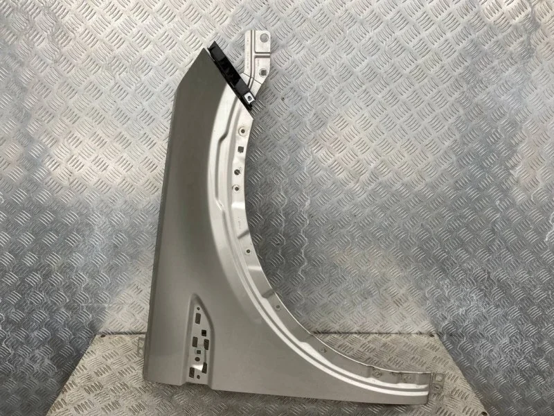 Крыло переднее правое Land Rover Discovery Sport I (2014-Н.в) 2017 LR044231 ВНЕДОРОЖНИК 2.0 D 204DTD