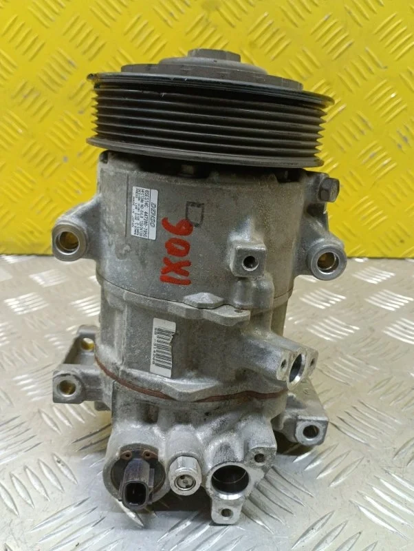 Компрессор кондиционера Toyota Rav 4 (CA40) (2012-2019) 2013 8831042370 2.0 D 1ADFTV