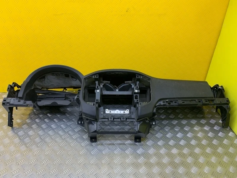 Панель передняя салона (торпедо) Mitsubishi Pajero Iv (2006-2019) 2007 8000A186XA ВНЕДОРОЖНИК 3.8 I