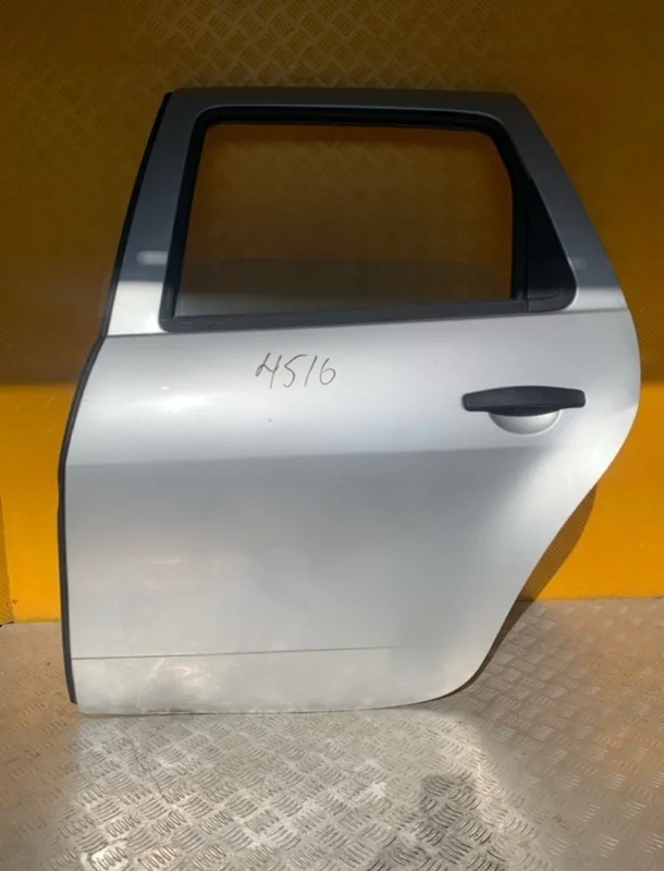 Дверь задняя левая Dacia Duster 2010-2017 2016 821012768R 1.6 I