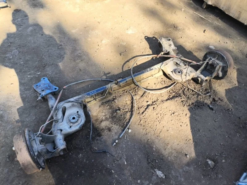 Балка подвески задняя Dacia Duster 2010-2017 2016 555016666R 1.6 I