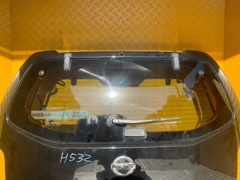 Стекло заднее Nissan Pathfinder (R51M) 2004-2013 2007 90300EA500 ВНЕДОРОЖНИК 2.5 D YD25DDTI