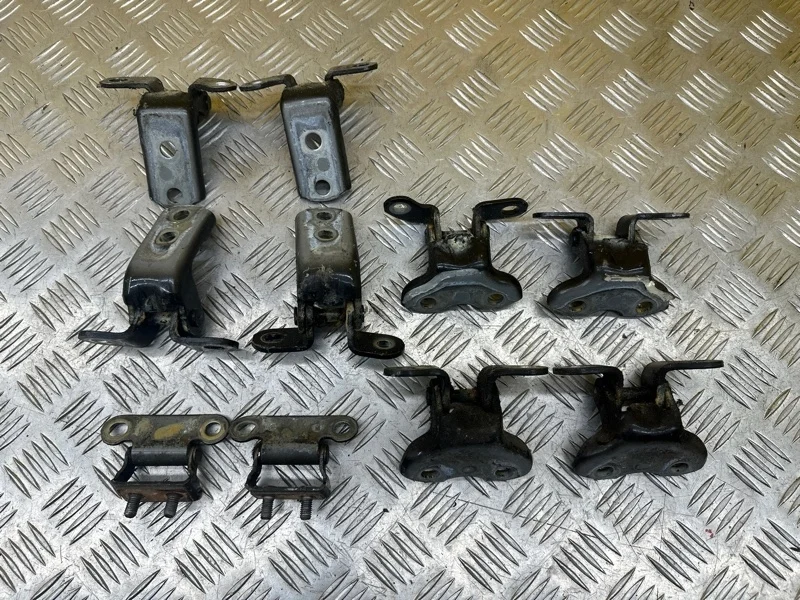 Петля двери Toyota Rav 4 (Ca40) (2012-2019) 2013 6871012151 2.0 D 1ADFTV