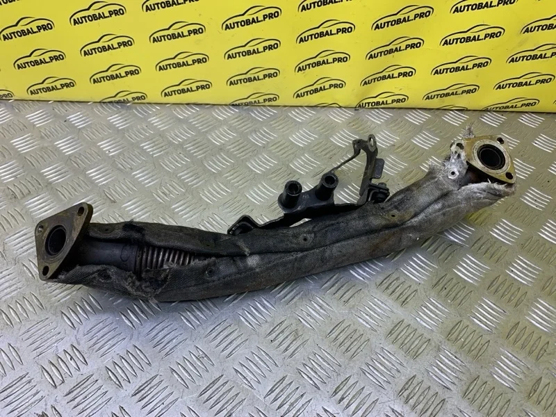 Труба приемная глушителя Land Rover Discovery V (2016-н.в.) 2018 LR038751 3.0 D 30DDTX