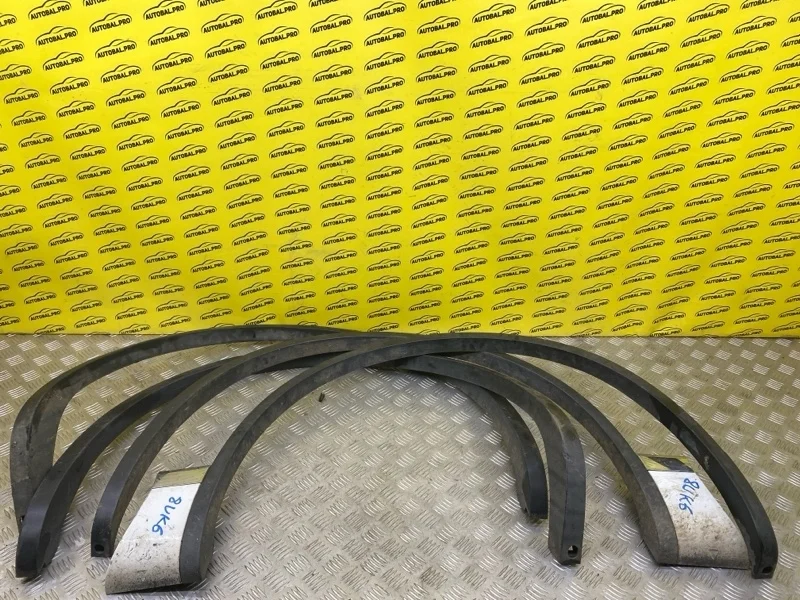 Молдинг крыла Volkswagen Touareg Ii (2010-2018) 2013 7P6853718 3.0 D CJMA