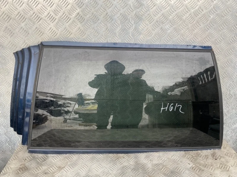 Стекло кузовное боковое левое Nissan Pathfinder (R51M) 2004-2013 2006 83307EB305 ВНЕДОРОЖНИК 2.5 D YD25DDTI