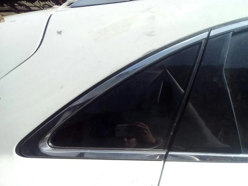 Стекло кузовное боковое правое Infiniti Fx 35 (2008-2013) 2012 833001CA0A 3.5 I VQ35HR