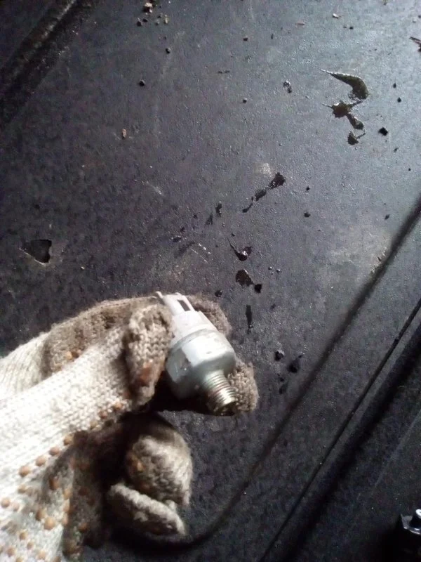 Датчик давления масла Toyota Rav 4 (XA20) (2000-2006) 2003 8353028020 2.0 I