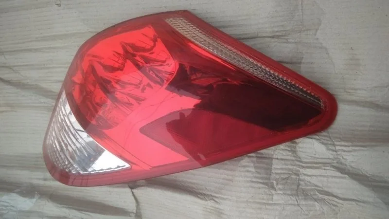 Фонарь задний правый Toyota Rav 4 (XA30) (2005-2014) 2007 8155142090 2.0 I