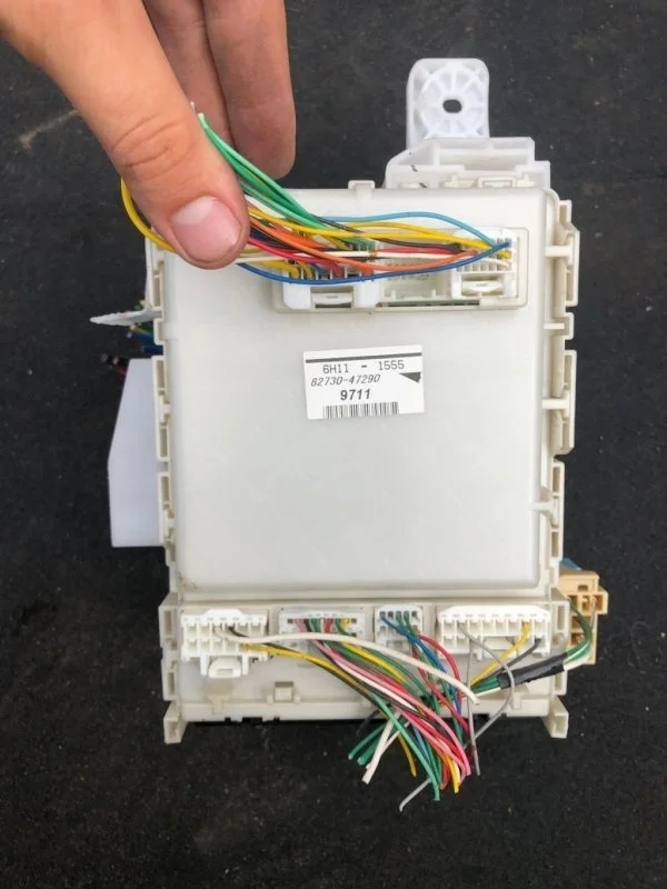 Блок предохранителей Toyota Prius XW20 (2003-2011) 2006 8273047290 1.5