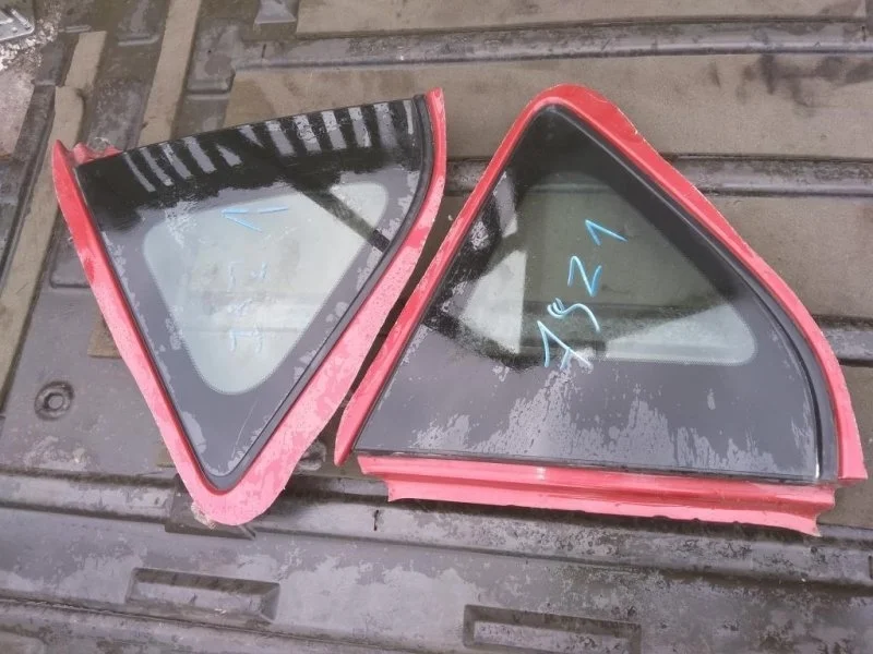 Стекло кузовное боковое левое Toyota Rav 4 (XA30) (2005-2014) 2006 6272042300 2.0 I