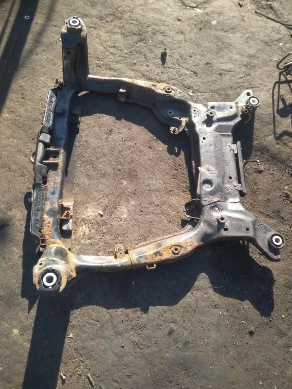 Балка подвески передняя (подрамник) Land Rover Freelander Ii (2006-2014) 2010 LR010243 2.2 D 224DT