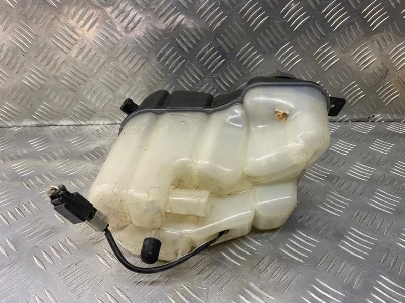 Бачок расширительный Land Rover Freelander II (2006-2014) 2010 LR004080 2.2 D 224DT